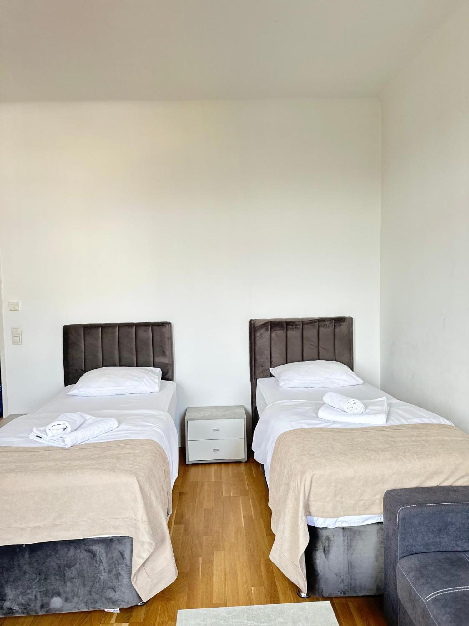Hisa Lina Apartment Viena Exterior foto