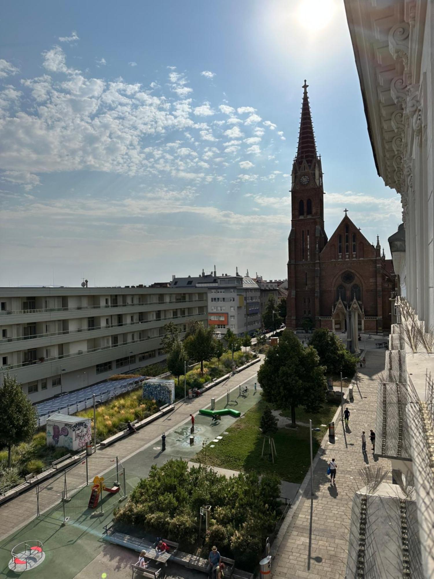 Hisa Lina Apartment Viena Exterior foto